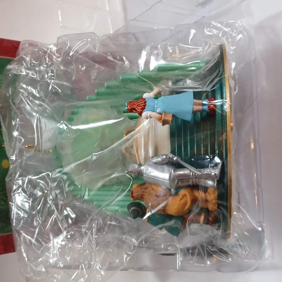 Hallmark, The Great Oz, Keepsake Ornament - Picture 5 of 8